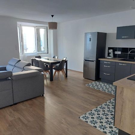 Appartement Moderne Hyper Centre Ville 4 Chambres Auray Exterior foto